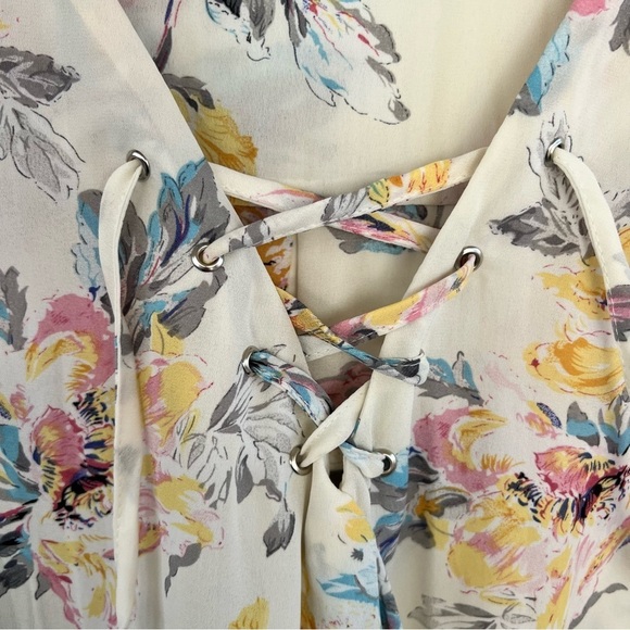 Umgee Floral Lace Up Blouse - Cream Size Medium - Picture 8 of 14